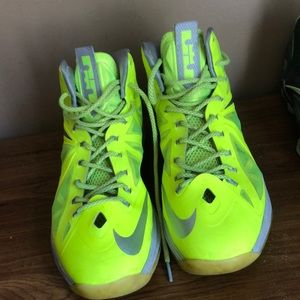 Lebron 10 “dunk man”